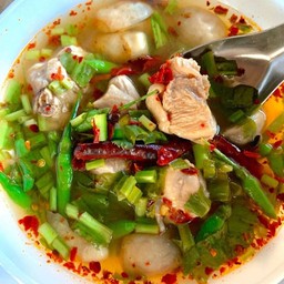 ต้มแซ่บไก่(1คนกิน)