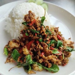 กะเพราเนื้อ(ราดข้าว)