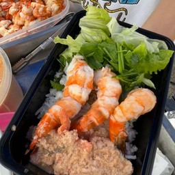 ข้าวมันกุ้งเเกะ