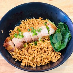 เส้นมาม่า