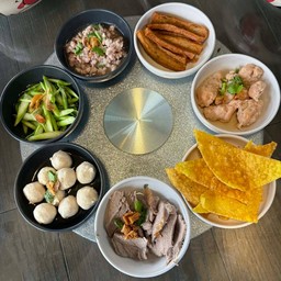 หมูเด้ง