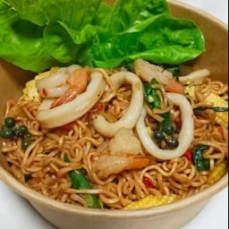 แม่กุ๊กตามสั่งรสเด็ด