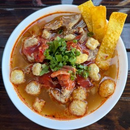 ก๋วยเตี๋ยวเล้งต้มยำเย็นตาโฟ