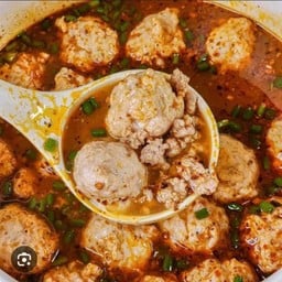 ก๋วยเตี๋ยวหมูสับต้มยำ บะหมี่ซี้โครงหมู จิ้นหลาย+ ก๋วยเตี๋ยวหมูสับต้มยำ บะหมี่ซี้โครงหมู จิ้นหลาย+