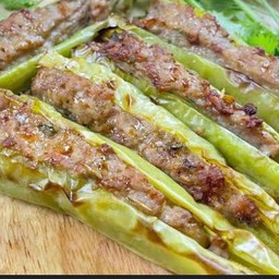 พริกหยวกยัดไส้หมูเด้ง