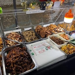 ไม่รู้จะกินอะไรสั่งที่นี่ เหนียวหมูจุ่มหน้าแน่นๆ