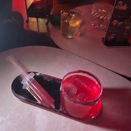 Katara Beach Club  อ่าวนาง, กระบี่