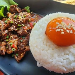 ข้าวผัดหมูซอสเกาหลี