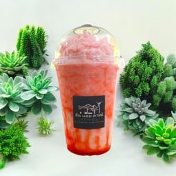 นมสดสตรอว์เบอร์รี่ปั่น