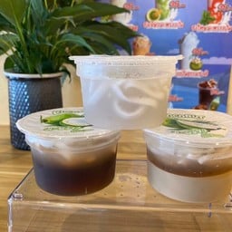 วุ้นมะพร้าวสามสหาย