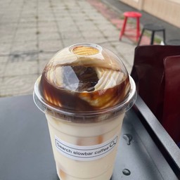 ลาเต้มะพร้าวสด