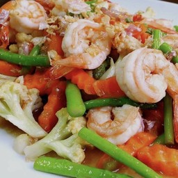 ผัดผักรวมกุ้งสด