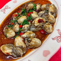 ทางร้านไม่สามารถผัดแห้งๆ ให้ได้ เพราะเป็นสูตรทางร้าน