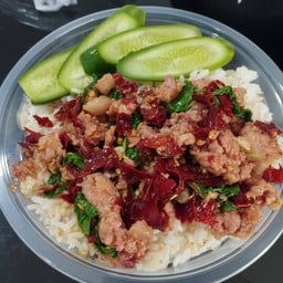 ข้าวกระเพราแหนม