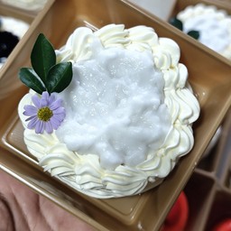 เค้กมะพร้าวอ่อนครีมสด