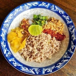 เฮียจู๋ ก๋วยเตี๋ยวต้มยำหมูบะช่อ (ลาดพร้าว71) ลาดพร้าว