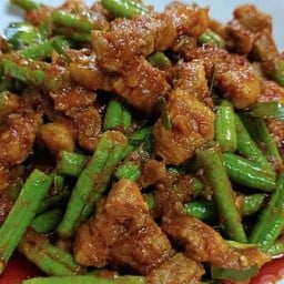 ข้าว พริกแกงหมู