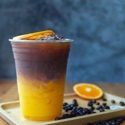 แอบชง (อย่าบอกเจ้าของหอ) วัยรุ่นสร้างตัว