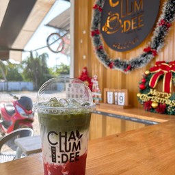 มัทฉะสตรอว์เบอร์รี่