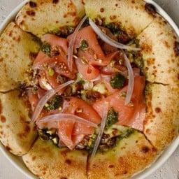 PESTO SMOKED SALMON PIZZA