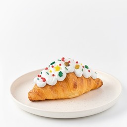 ครัวซองต์คริสมาสต์ครีม