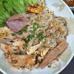 หมี่คั่ว หมึกกรอบ