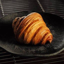 Light Croissanterie & Pizzaria หมู่บ้านสวนพงษ์เพชร 7, ปากเกร็ด, นนทบุรี