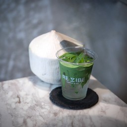 Matcha Coconut Latte