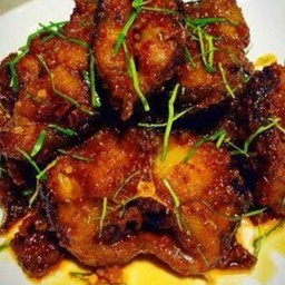 ปลาดุกผัดพริกแกง