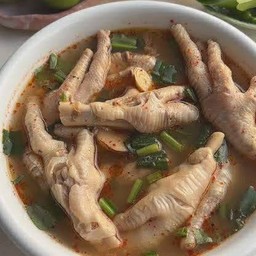 ชายสี่บะหมี่เกี๊ยว-ถนนอำเภอ7