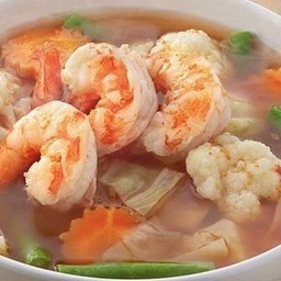 แกงส้มผักรวมกุ้งสด