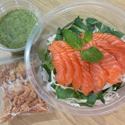 มาม่าเกาหลี ข้าวไก่ทอดซอสเผ็ด by ใบโบ