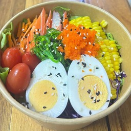 สลัดผักปูอัด+สาหร่าย+ไข่กุ้ง+ไข่ต้ม