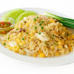 ข้าวผัดปูใหญ่
