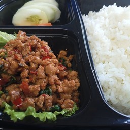 ข้าวกะเพราหมูสับ