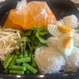 ขาหมู ขนมจีน ส้มตำ กาแฟ หลับปุ๋ย