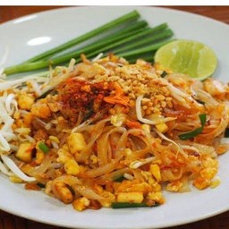 ผัดไทยเพื่อสุขภาพคนลดน้ำหนัก