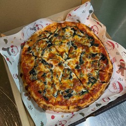 พิซซ่าผักโขมชีส