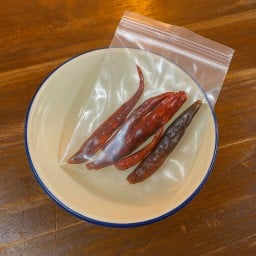 พริกทอด 5 เม็ด