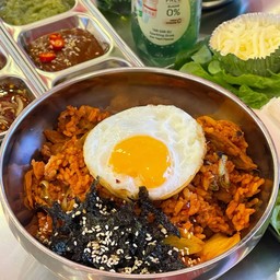 Seoul Dak (ไก่ทอดซอสเกาหลี)