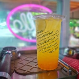 ตาลข้าวขาหมู by กาแฟ...ใต้ต้นมะขาม