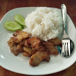 คุณก้อยอาหารตามสั่ง