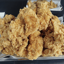 ไก่ไร้กระดูก คลุกผงปาปริกา