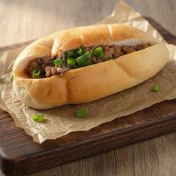 ขนมปังญวน (หมูสับพริกไทยดำ)