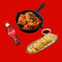 [Set 9] มาม่าเกาหลีไก่ทอดโกชูจัง + เกี๊ยวซ่า + Coke