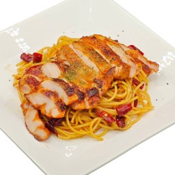 สปาเก็ตตี้ไก่สไปซี่ซอสพริกเผา 1 PC