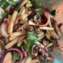 ยำไหลบัวหอยแครง