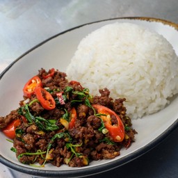 กะเพราซีอิ๊วหอม เนื้อวากิวสับ ราดข้าว