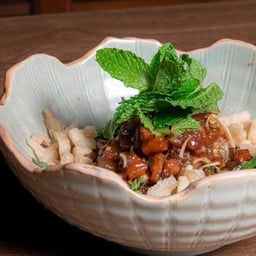 พล่ากะปิหมูหวาน