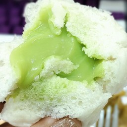 ซาลาเปาไส้หวานใบเตย